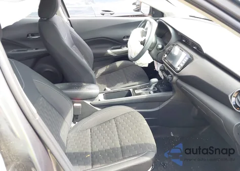 2021 Nissan Kicks Sv z USA, uszkodzony, nr VIN 3N1CP5CV9ML525695